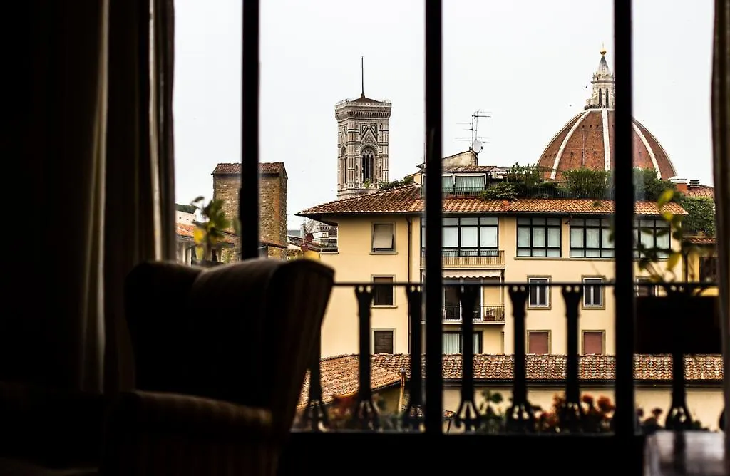 Ponte Vecchio Sunshine Apartment Florence