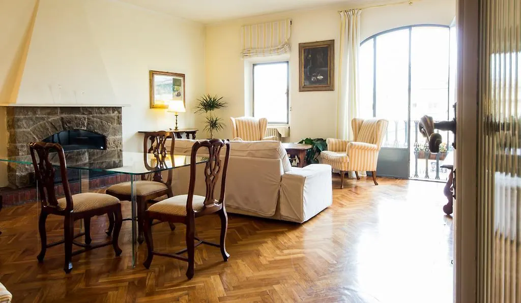 Ponte Vecchio Sunshine Apartment Florence
