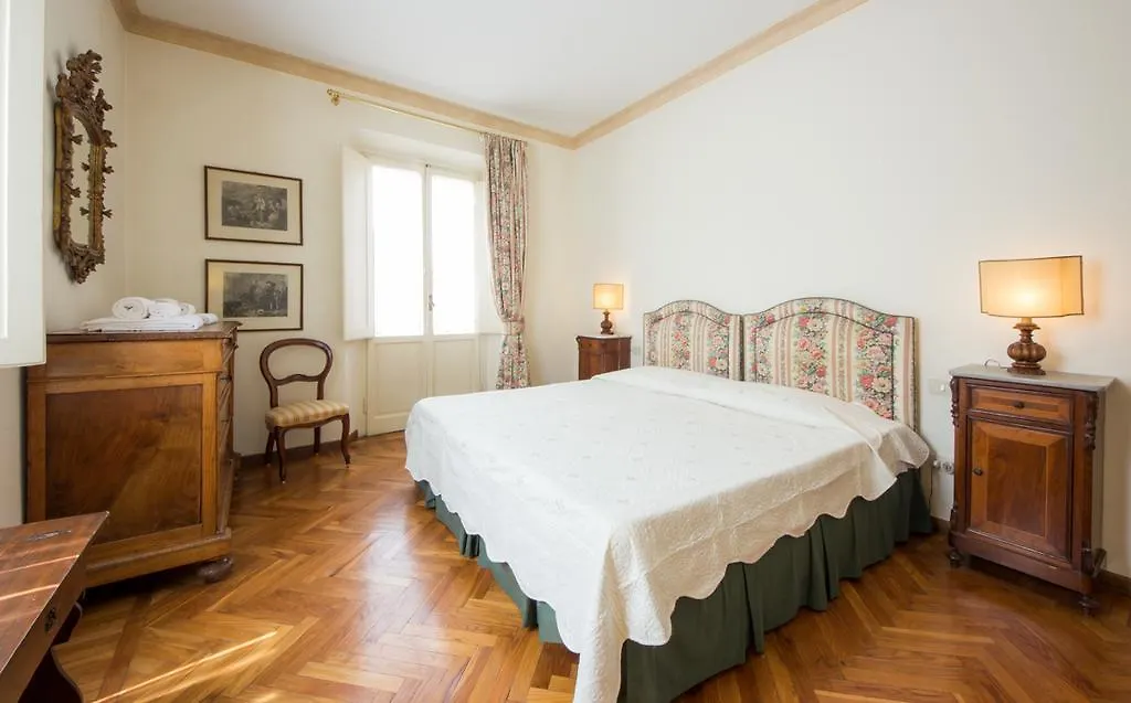 Ponte Vecchio Sunshine Apartment Florence 0*,  Italy