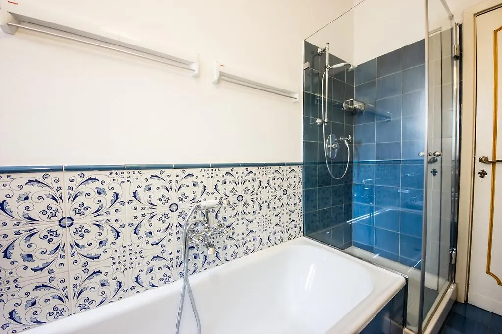Ponte Vecchio Sunshine Apartment Florence Italy