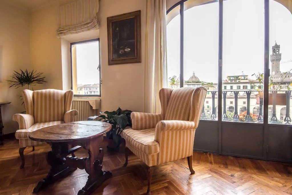 Ponte Vecchio Sunshine Apartment Florence